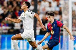 英雄联盟总决赛-包含巴萨双前锋频繁合作，取得连胜的词条