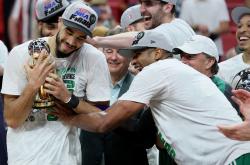 LOL决赛-凯尔特人再胜奇才，一路领先晋级东部决赛