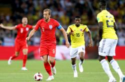 LOL决赛-奥地利横扫哥伦比亚，凯恩扛起全队