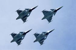 -巨擘的节拍，当浓眉以交响乐般的掌控，奏响爵士淘汰猛龙的终章