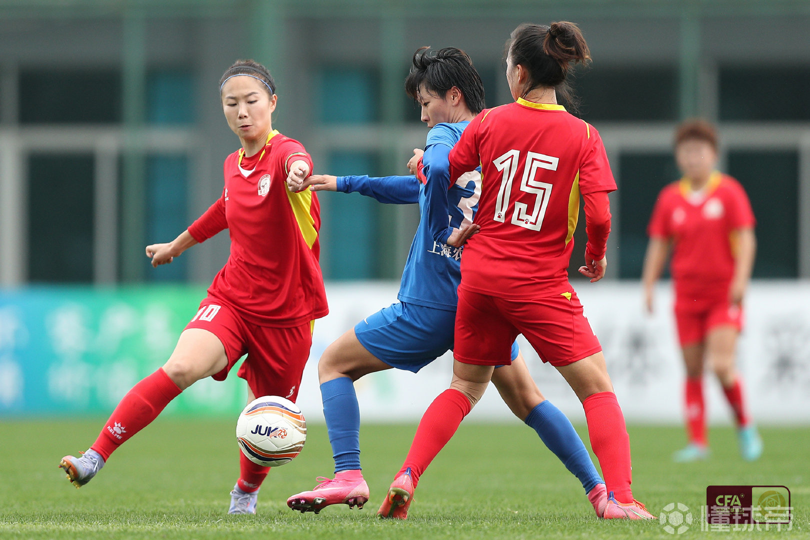 关于葡萄牙队女足尝试奋斗归来章、点亮女足新星辰的信息 关于葡萄牙队女足尝试奋斗归来章、点亮女足新星辰的信息