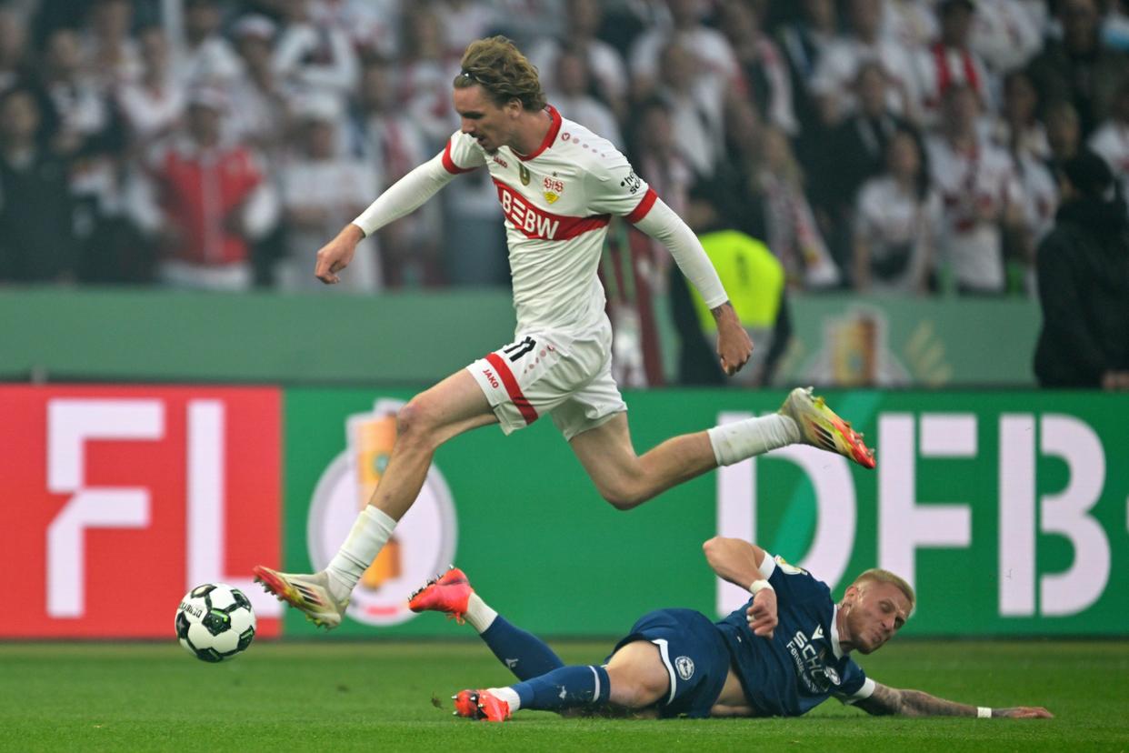 斯图加特球队蓄势待发,为胜利而奋斗的简单介绍 斯图加特球队蓄势待发,为胜利而奋斗的简单介绍