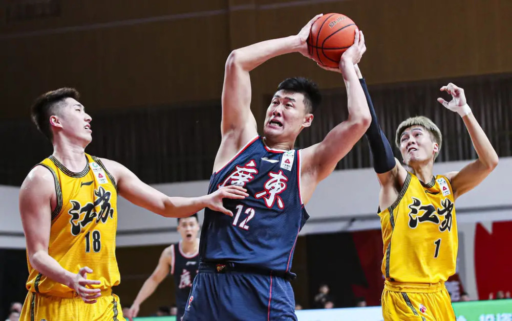 关于大战瞬息万变,球队团结互助,助力取胜的信息 关于大战瞬息万变,球队团结互助,助力取胜的信息