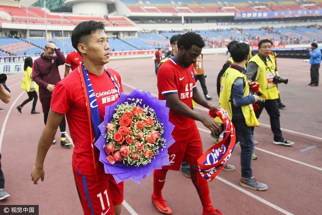 重庆力帆逆转广州富力,喜迎主场胜利的简单介绍 重庆力帆逆转广州富力,喜迎主场胜利的简单介绍