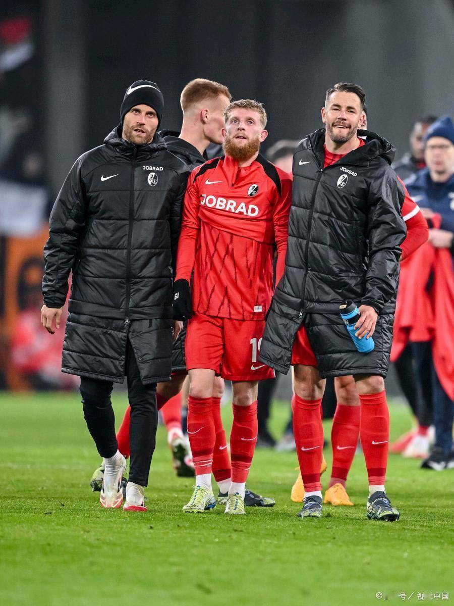 奥格斯堡客场爆冷，击败德甲劲旅的简单介绍