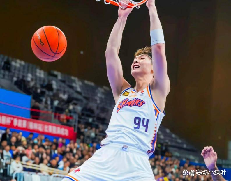 北京队逆转山东队,王哲林统治全场 北京队逆转山东队,王哲林统治全场