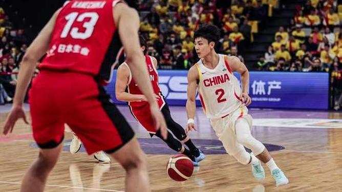 篮球明星比赛表现飘红，成为焦点人物