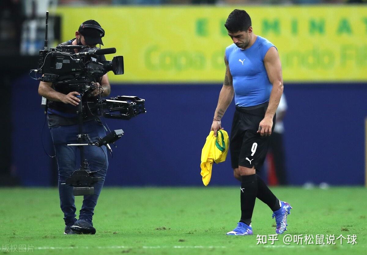 乌拉圭翻盘荷兰,孔德扛起全队 乌拉圭翻盘荷兰,孔德扛起全队