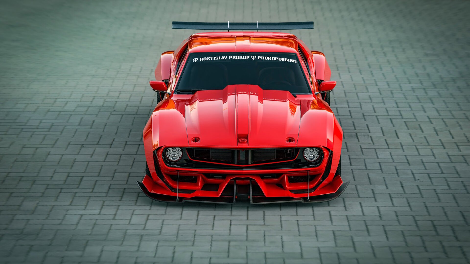 魔咒与星光，F1街道夜的窒息，与一颗心在重压下的轰鸣