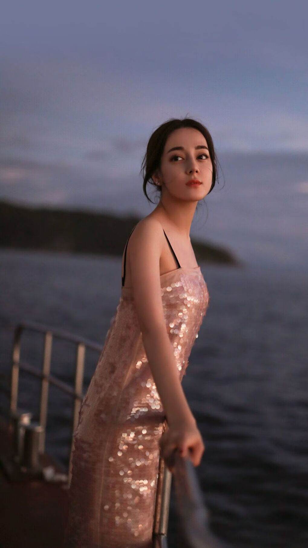 哈利伯顿独木成林，末节13分主宰全场，率队逆转鹈鹕