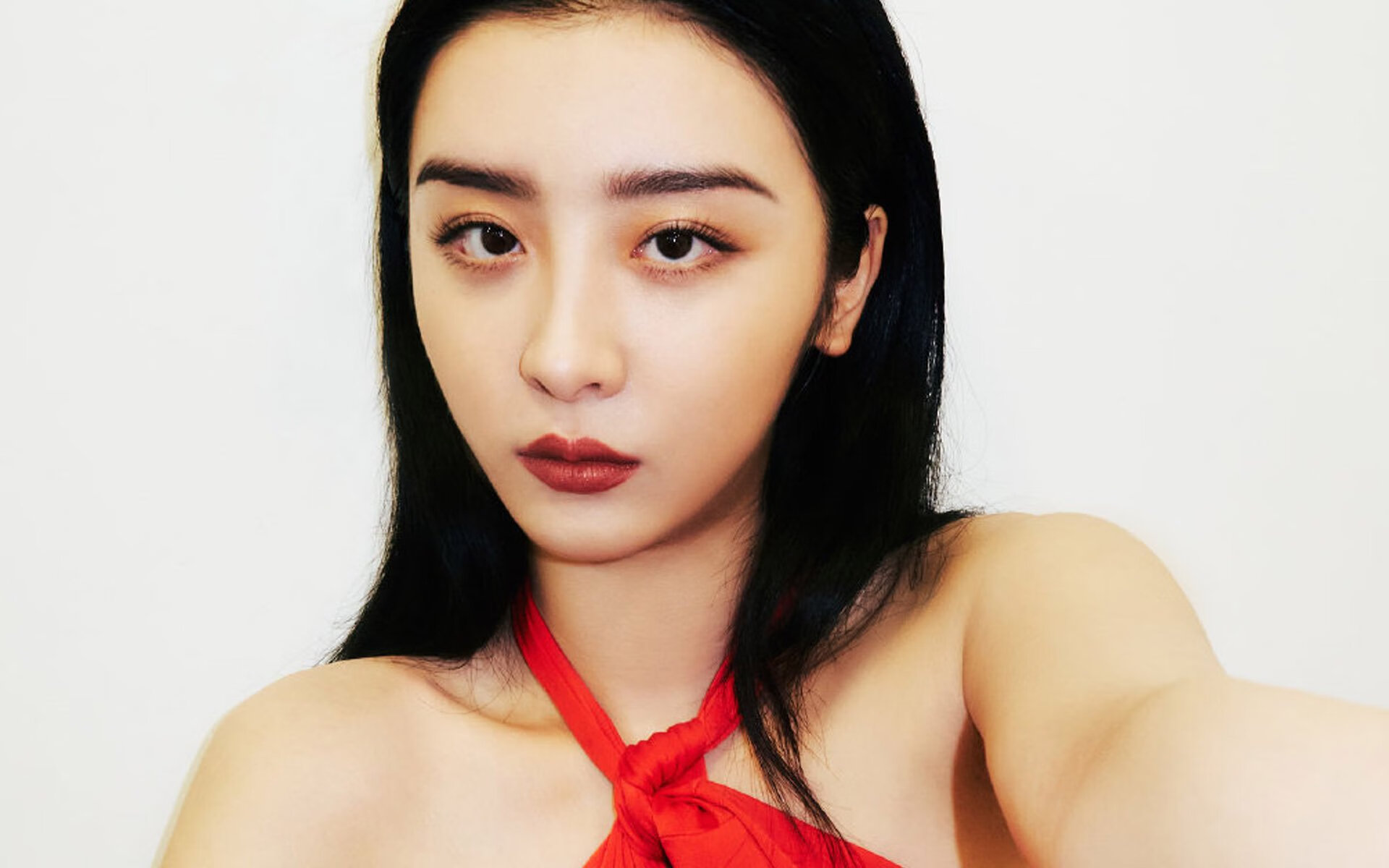 钢闸与铁幕—当库尔图瓦的爆发遇见勒沃库森的封锁